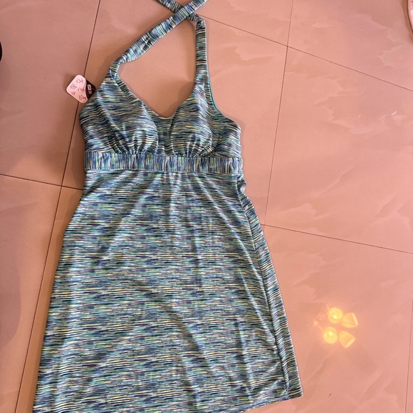 Stylish Blue and Green Halter Dress - Picture 2 of 14